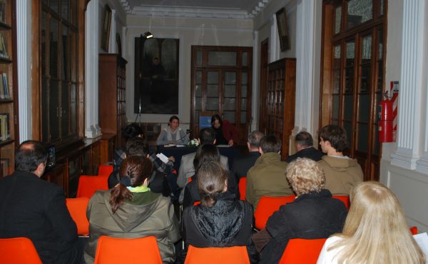 Segunda Conferencia: “Fases histórico-filosóficas de la teoría política”