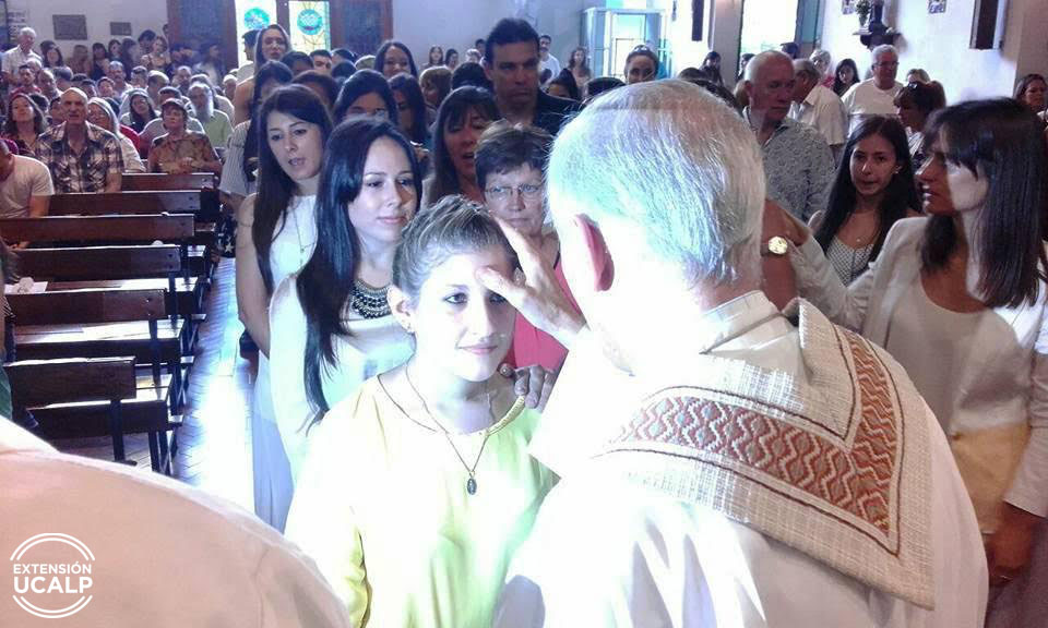  Alumnos de la Sede Bernal celebraron sacramentos