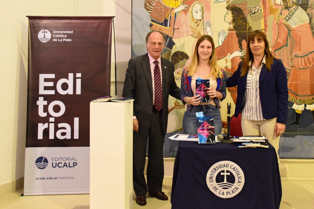 Se entregaron los premios del Certamen de Microrrelatos de Editorial UCALP