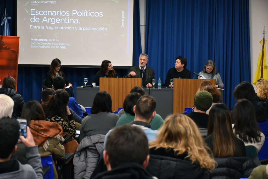 Conversatorio: Escenarios Políticos de Argentina