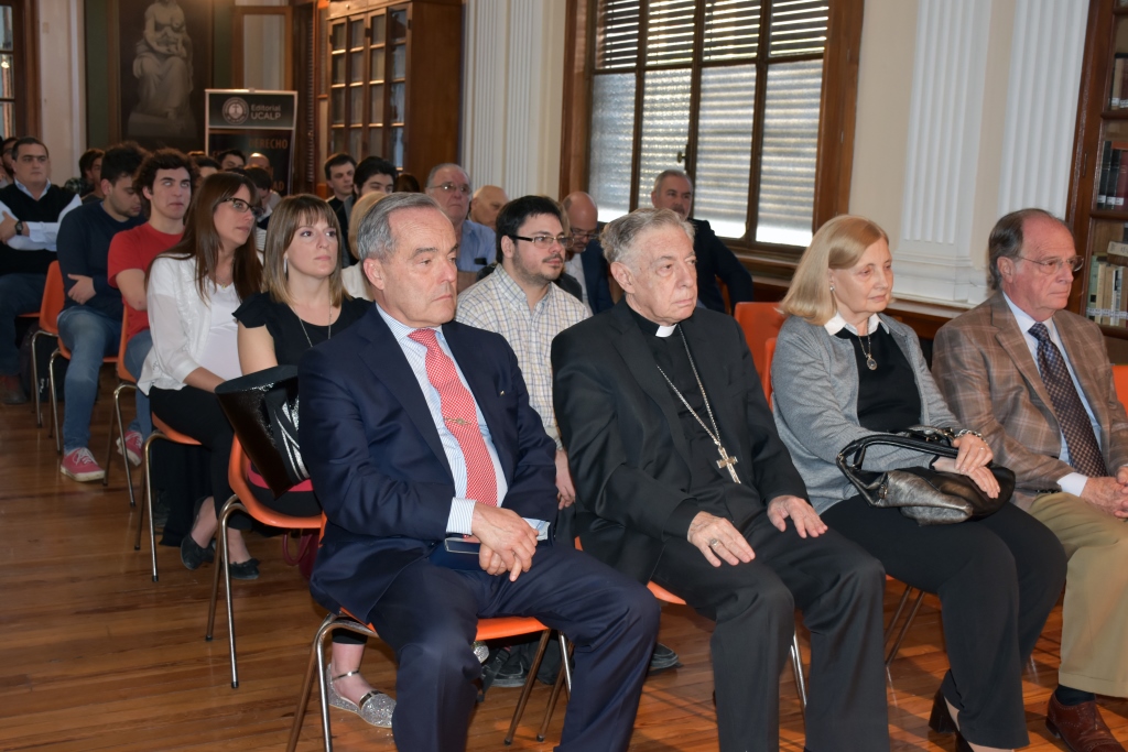 Se presentó el libro Antimoderno de Jacques Maritain