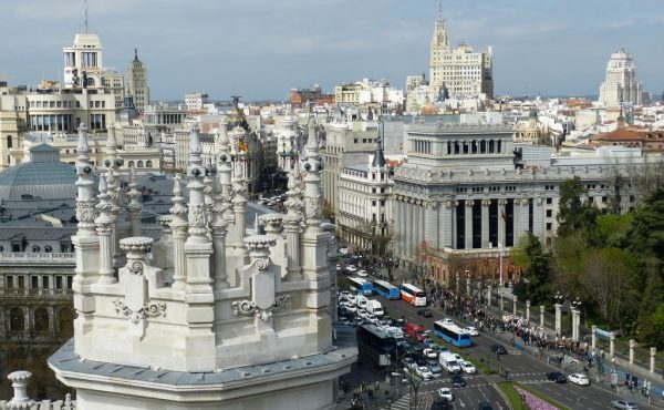 Becas Fundación Carolina para el master en Diplomacia y Relaciones Internacionales en España