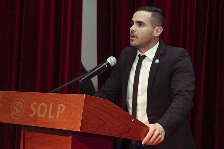 “Encontrar eso que amamos”. Historias de nuestros graduados
