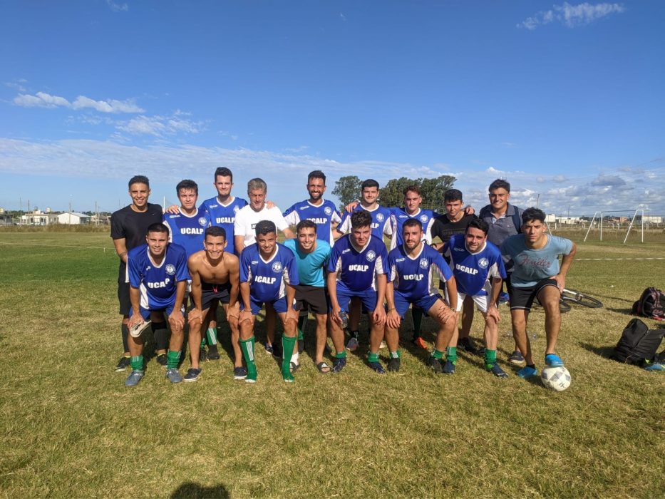 El fútbol de la UCALP inició el 2022 con una goleada