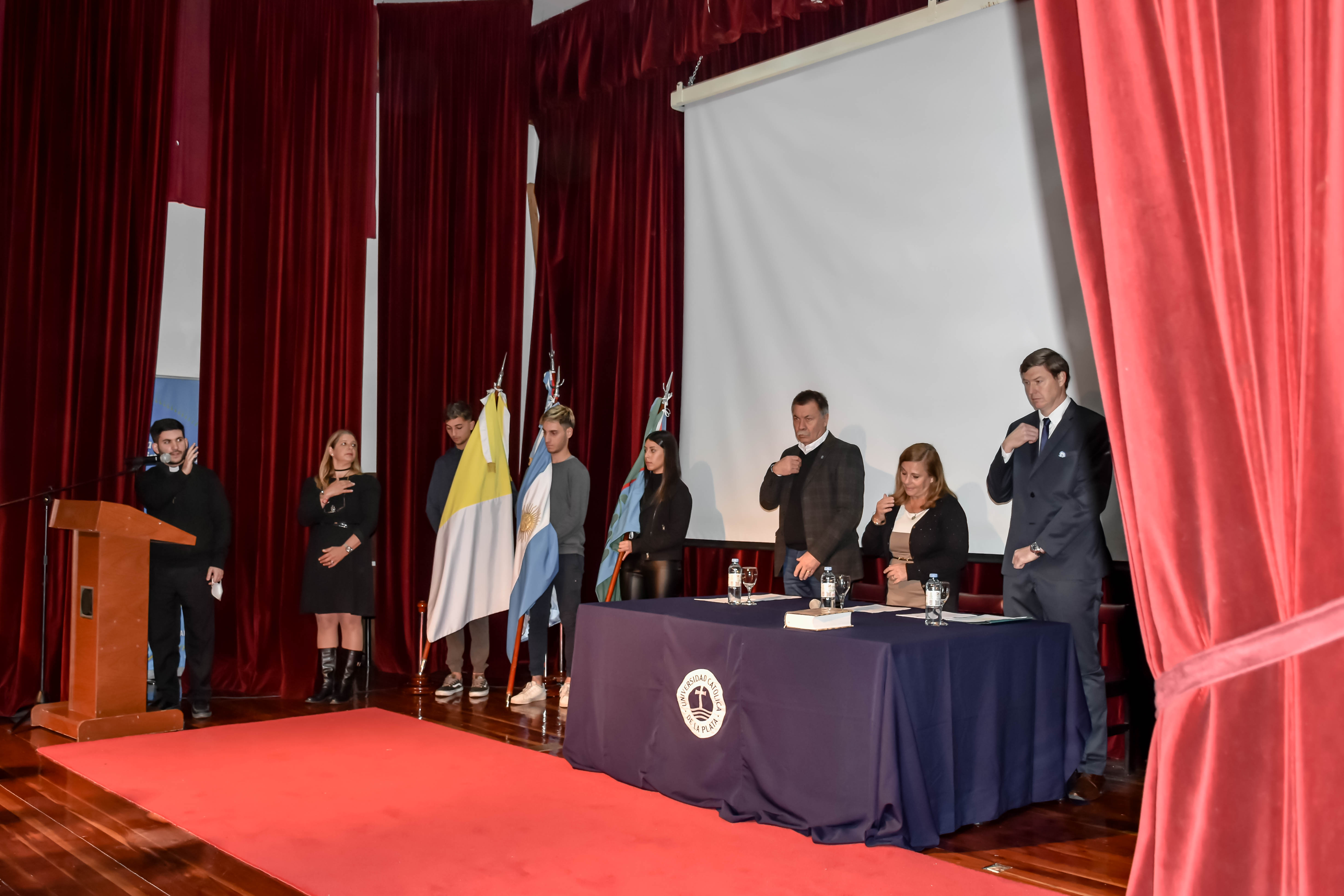 Se realizó el Acto de Colación de Grado de la Facultad de Odontología (2)