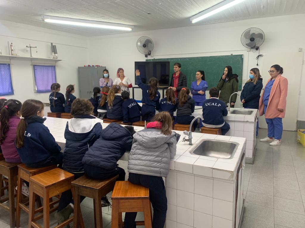 Jornada de Educación para la Salud en los colegios de la UCALP