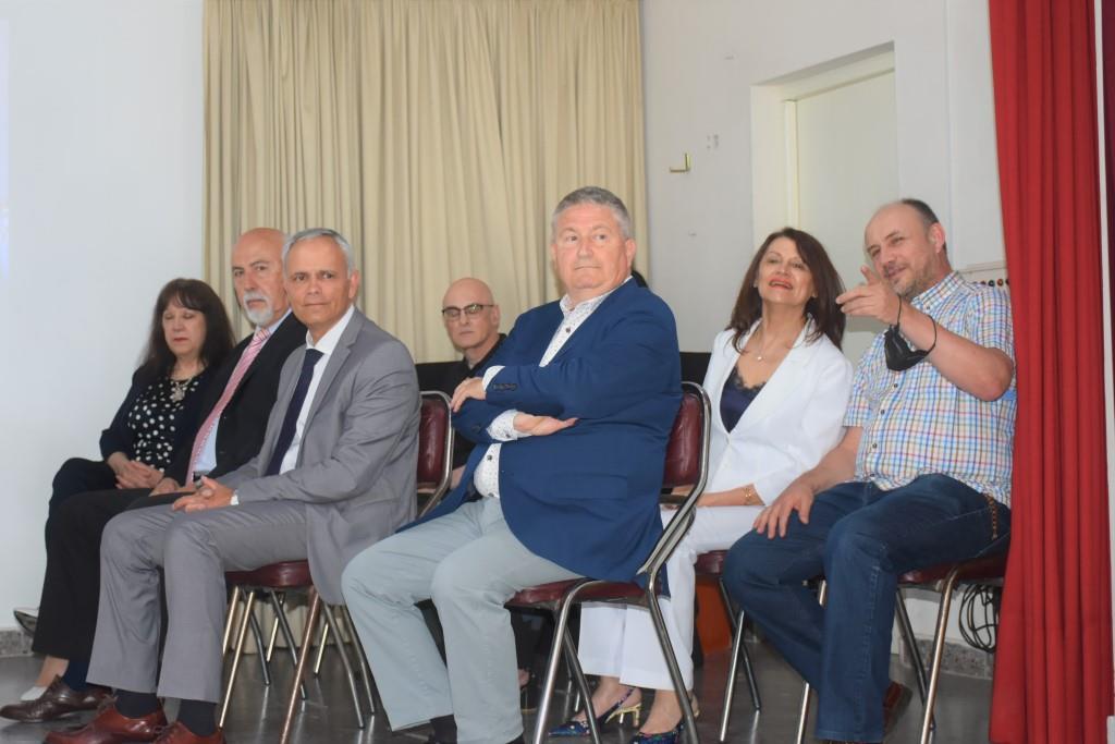 La Facultad de Ciencias Económicas y Sociales realizó un homenaje a los docentes con más de 25 años en la UCALP 