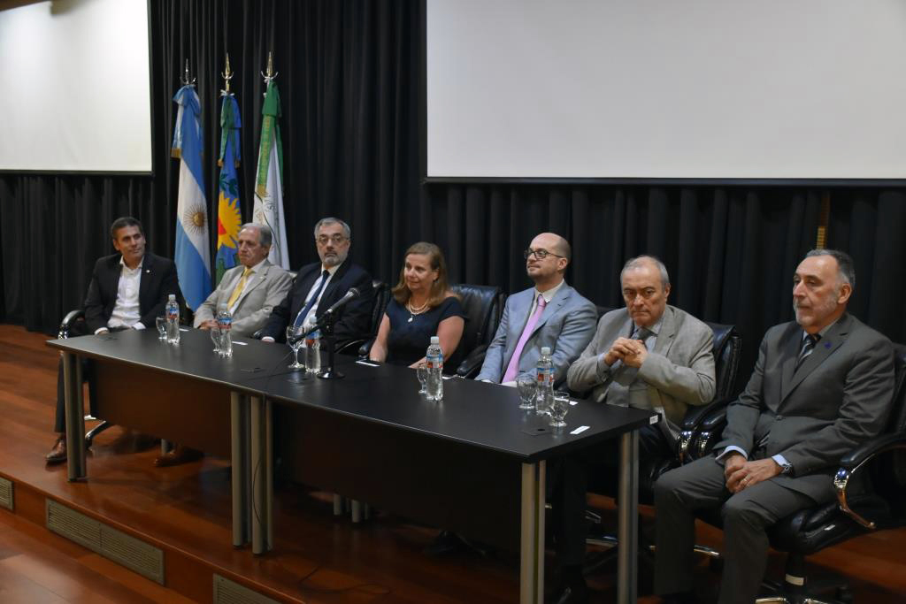 Se realizó el acto de colación de la Facultad de Ciencias Económicas y Sociales
