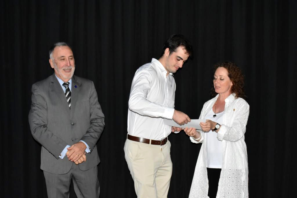 Se realizó el acto de colación de la Facultad de Ciencias Económicas y Sociales