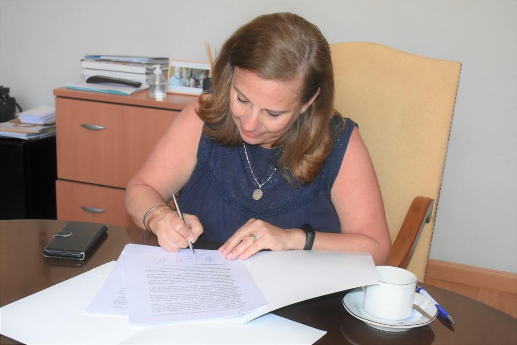 Convenio marco de colaboración entre la Universidad y Equipo de Cuidados Continuos Salud