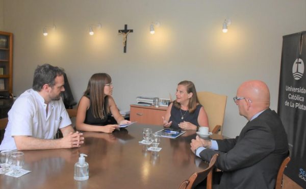 Convenio marco de colaboración entre la Universidad y el Equipo de Cuidados Continuos Salud