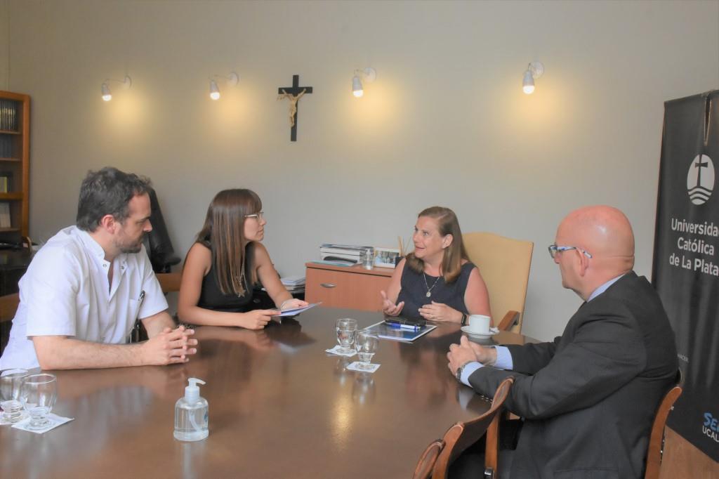 Convenio marco de colaboración entre la Universidad y el Equipo de Cuidados Continuos Salud