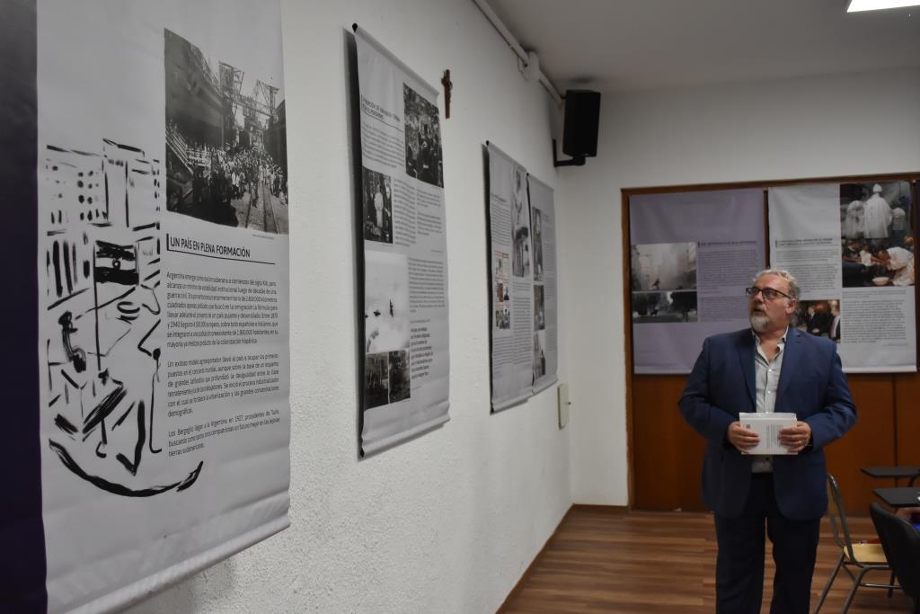 Se inauguró la Exposición de Fotos “Gestos y palabras”