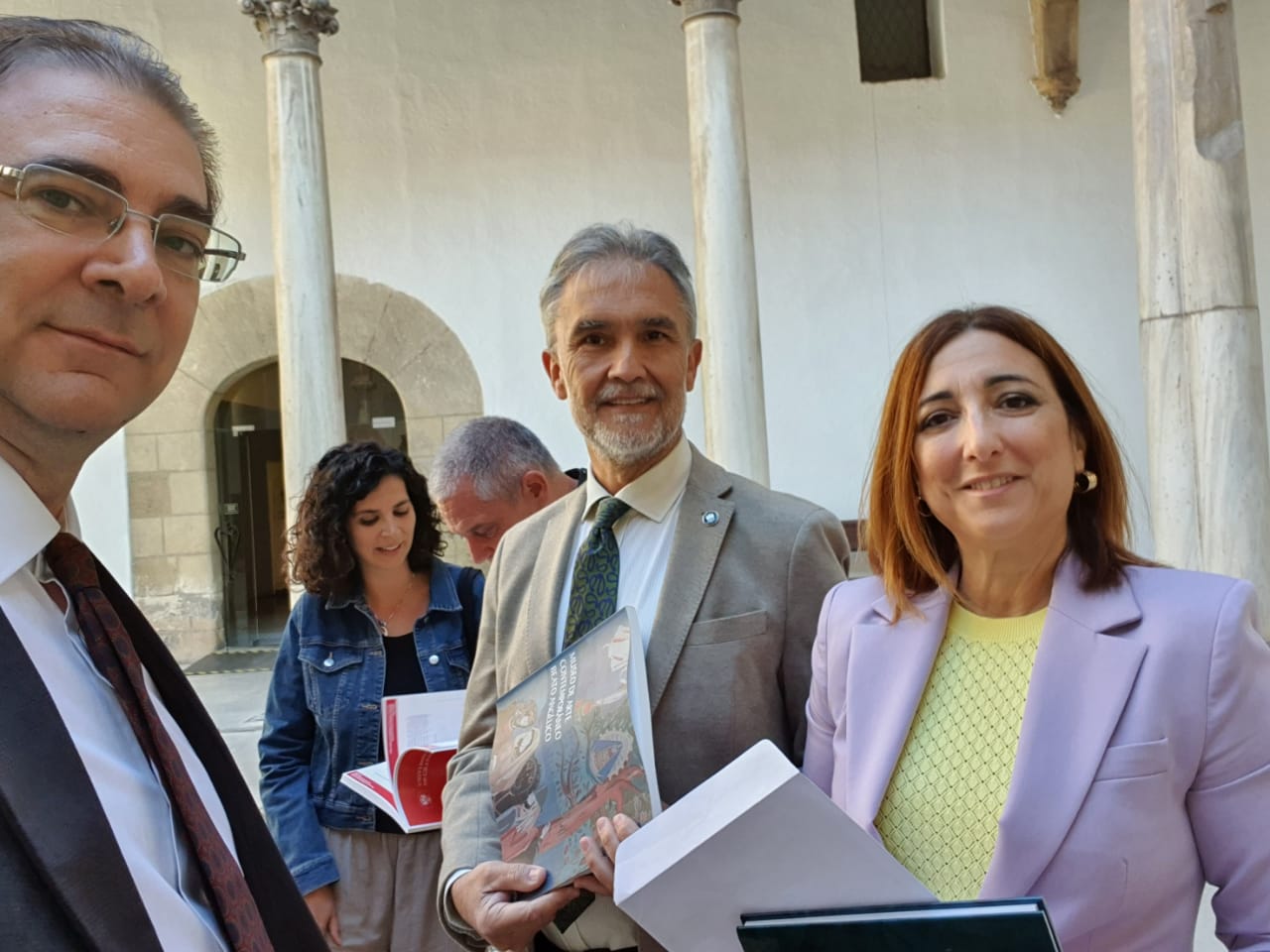 El Director del Museo de Arte Contemporáneo Beato Angélico de la UCALP, Dr. Walter Di Santo, fue recibido en el Rectorado de la Universidad de Granada, España 