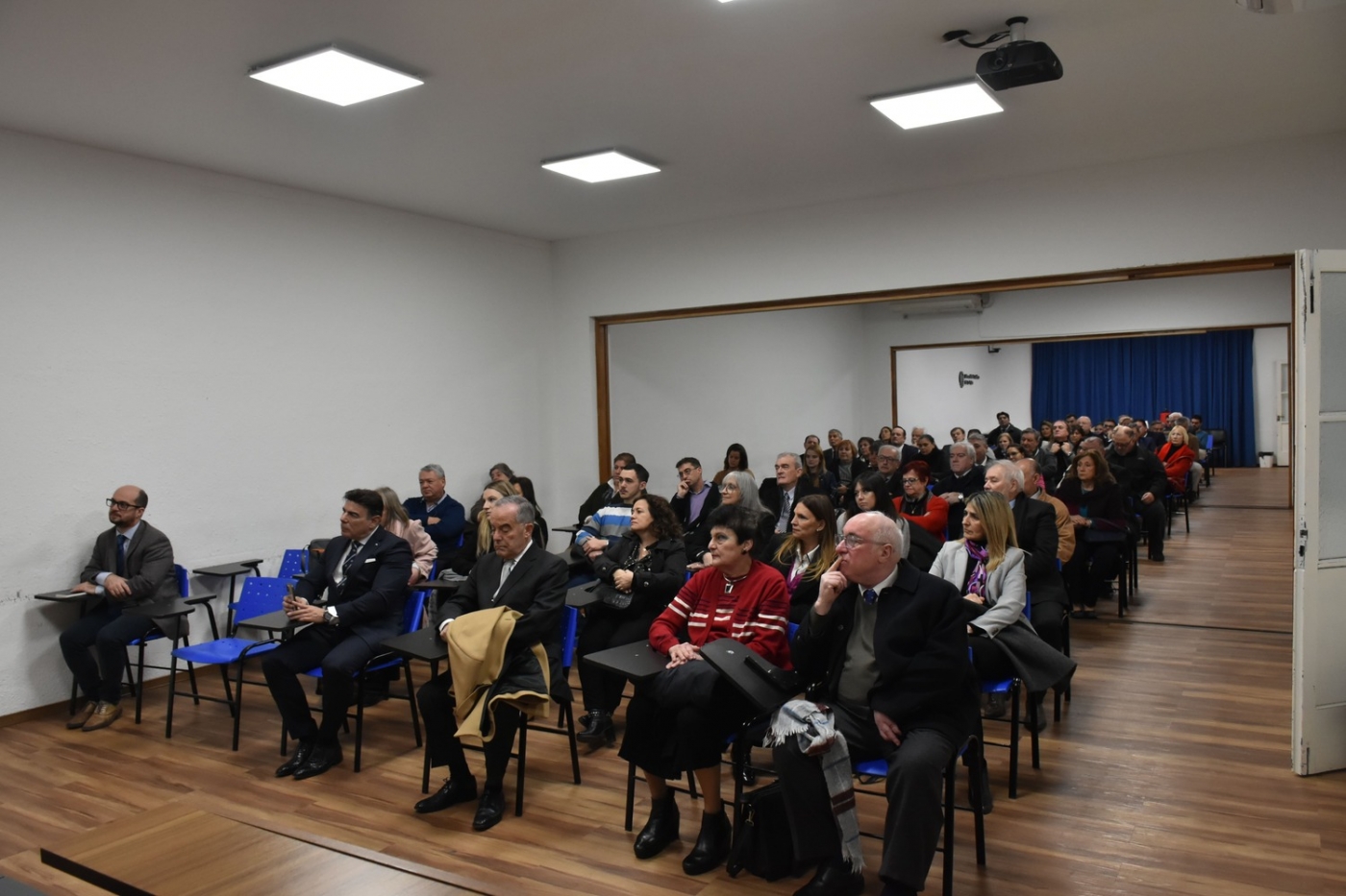 La Facultad de Derecho y Ciencias Políticas realizó un homenaje a los docentes con más de 25 años