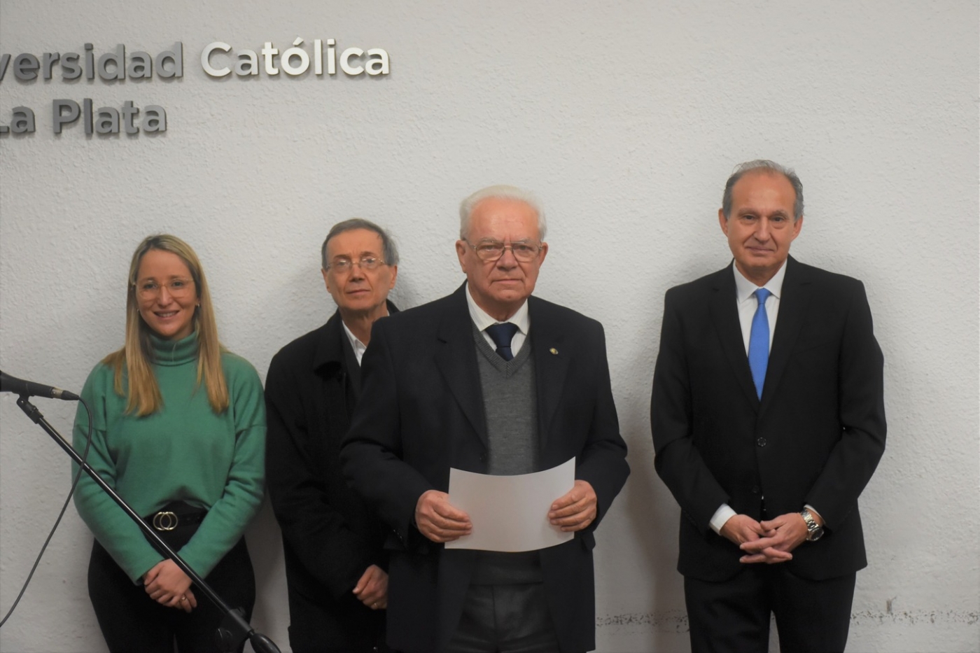 La Facultad de Derecho y Ciencias Políticas realizó un homenaje a los docentes con más de 25 años