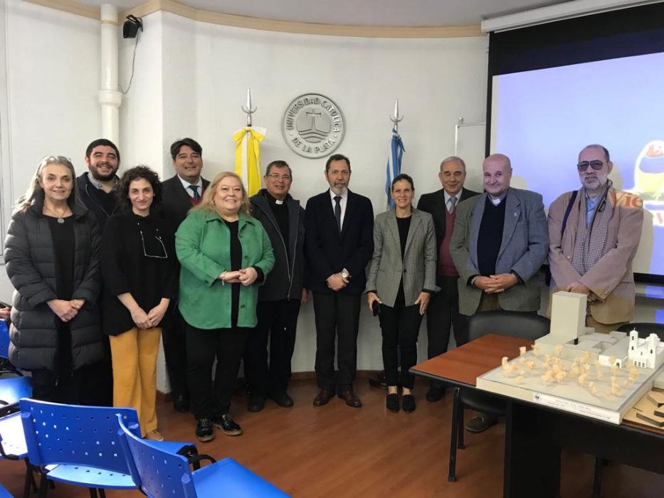 Muestra y entrega de trabajos realizados en la cátedra de Arquitectura e Interiorismo Sacros Sede Bernal