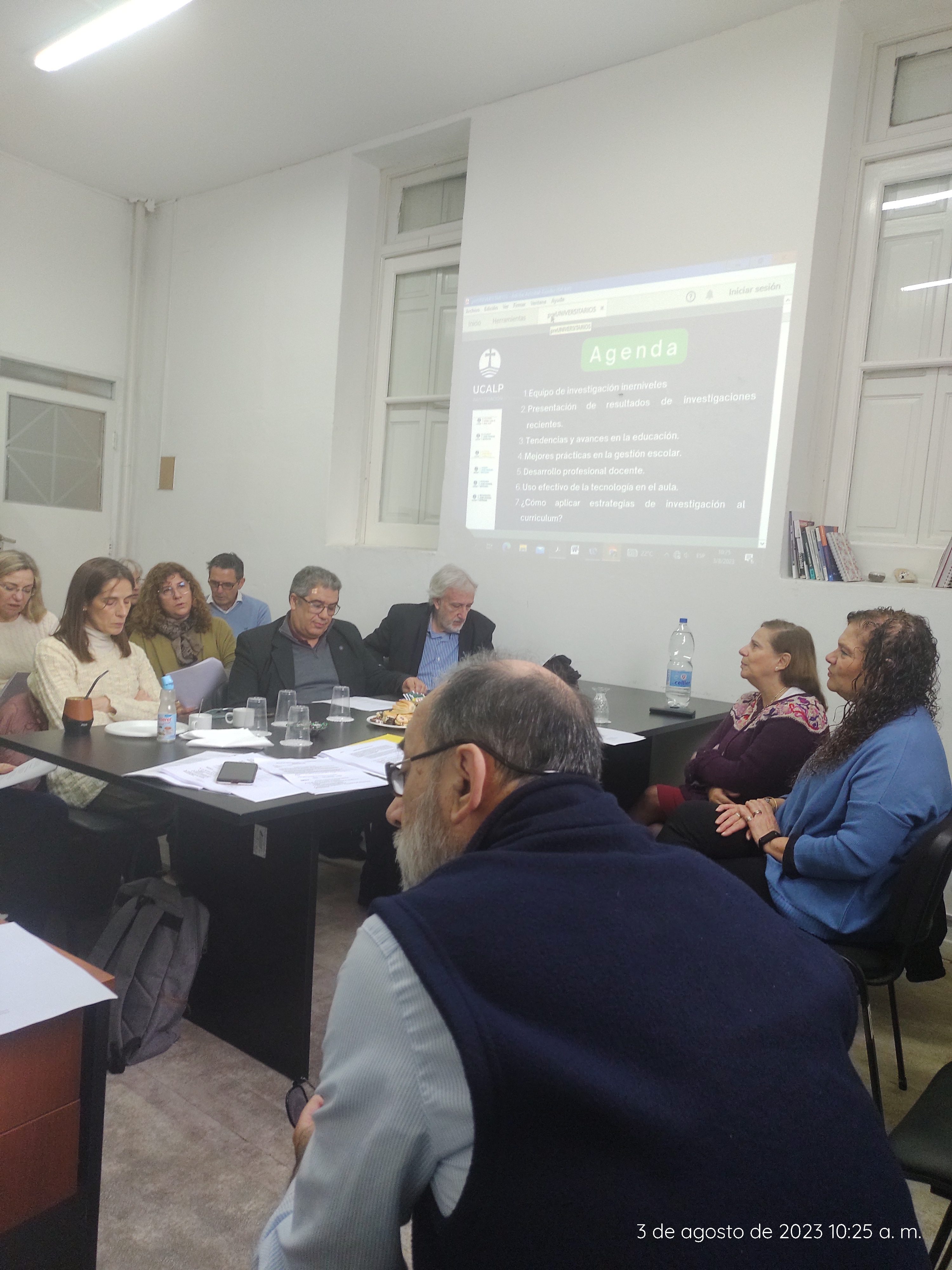 Reunión de investigación preuniversitaria (5)