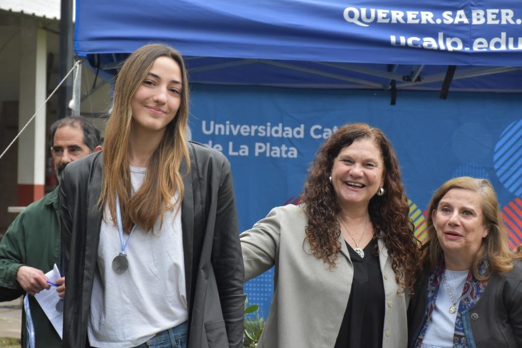 La Universidad celebró el Día del Estudiante y reconoció a los mejores promedios