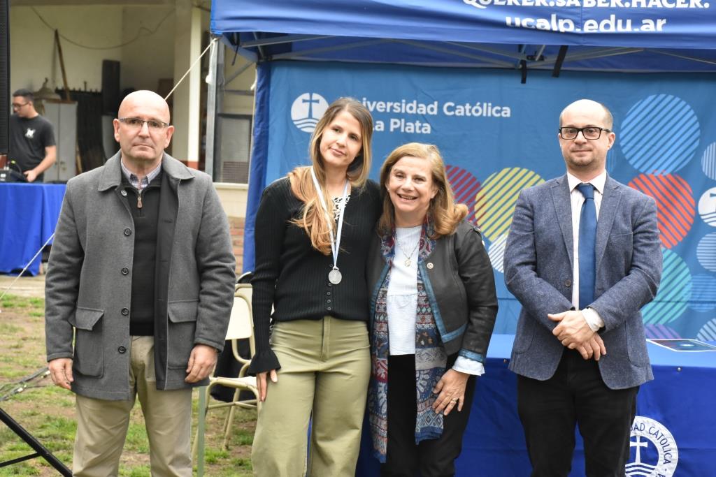 La Universidad celebró el Día del Estudiante y reconoció a los mejores promedios