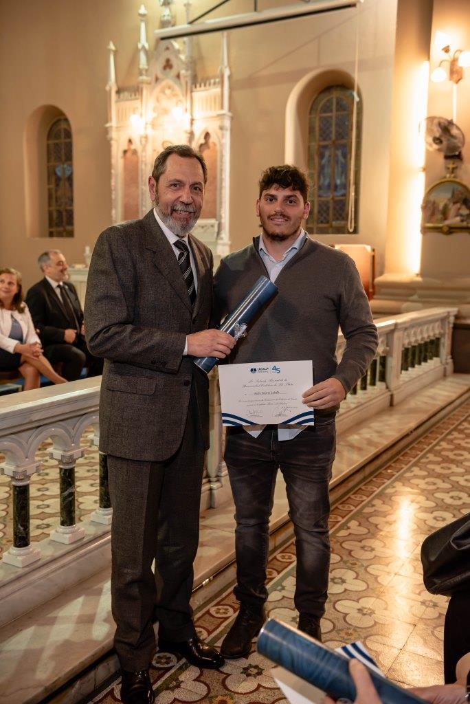 Acto de Colación y reconocimiento a docentes en la Subsede Bernal