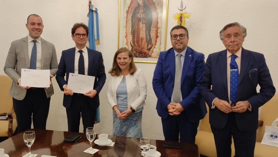 Encuentro con profesores invitados en el Rectorado