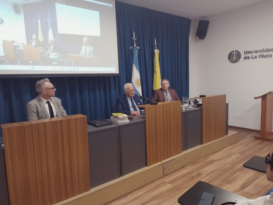 Presentación de la Obra del Dr. José Carlos Costa  “Derecho Romano Humano”