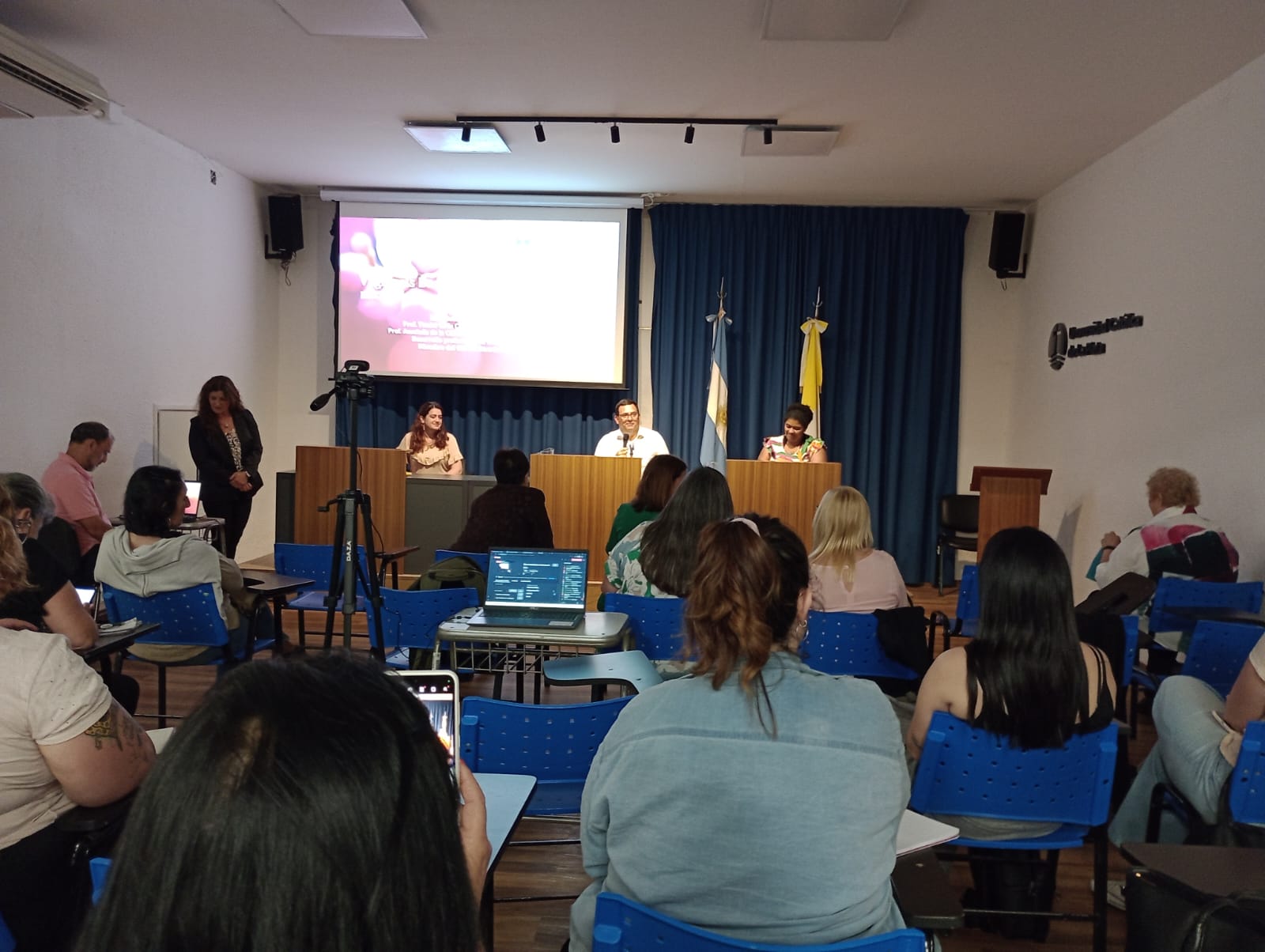 Se realizó la Primera Jornada de Actualización en Infecciones en Perinatología (18)