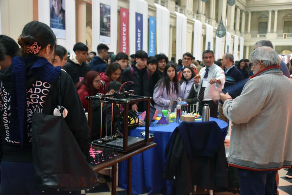 Miles de jóvenes en el arranque de la Expo UCALP 2024