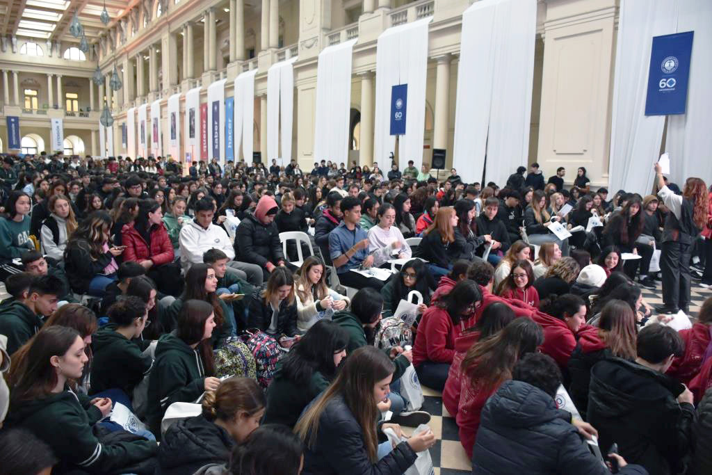 Miles de jóvenes en la Expo UCALP 2024
