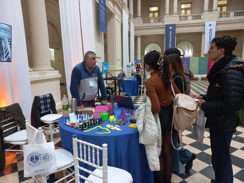 La experiencia de alumnos y docentes en la Expo UCALP
