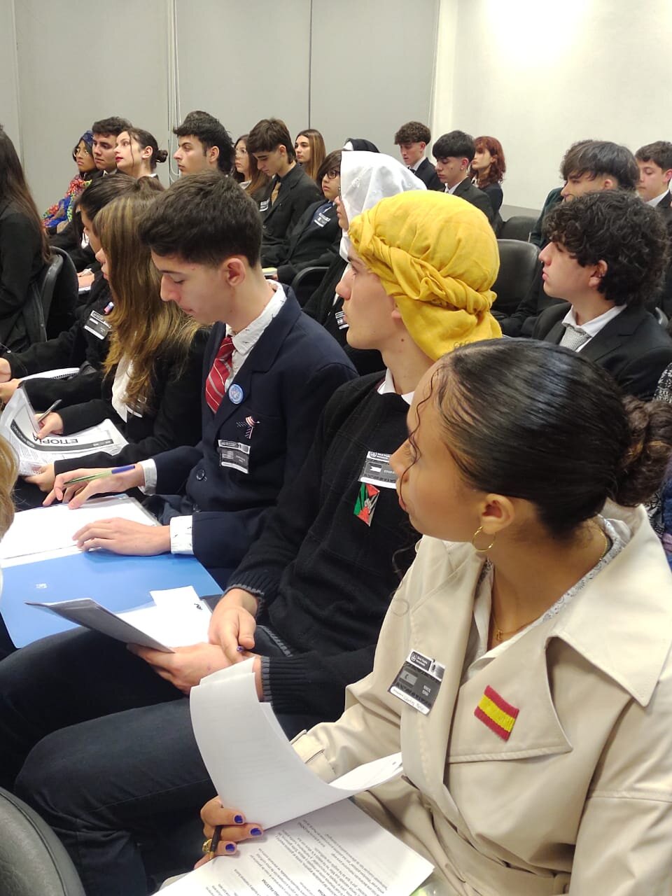 Alumnos de los colegios participaron del simulacro ONU 