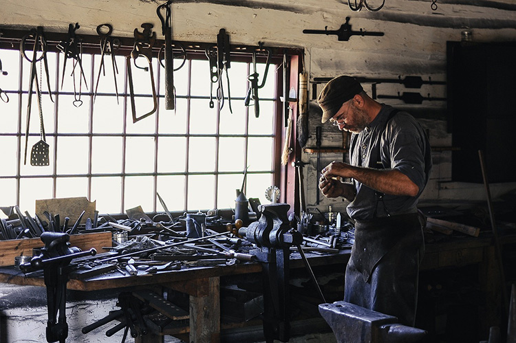 El desafío de elegir entre carreras tradicionales y modernas