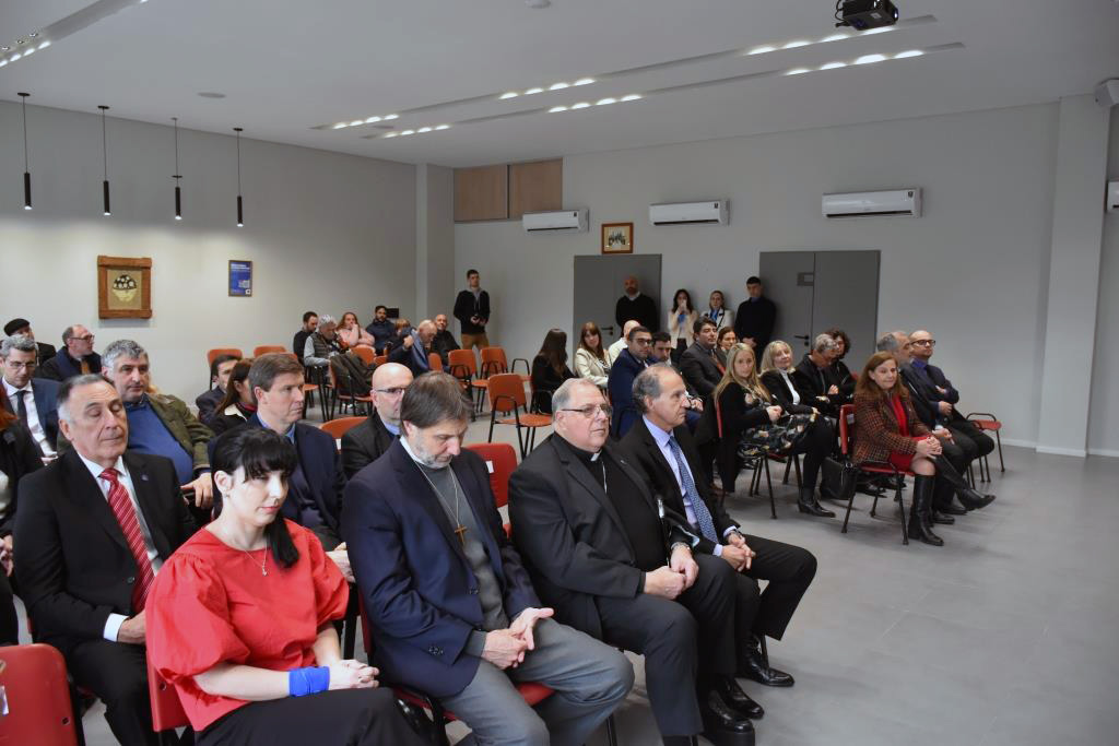 Emotivo acto de inauguración de la sede UCALP de San Martín