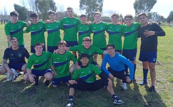 Importantes triunfos en fútbol y rugby