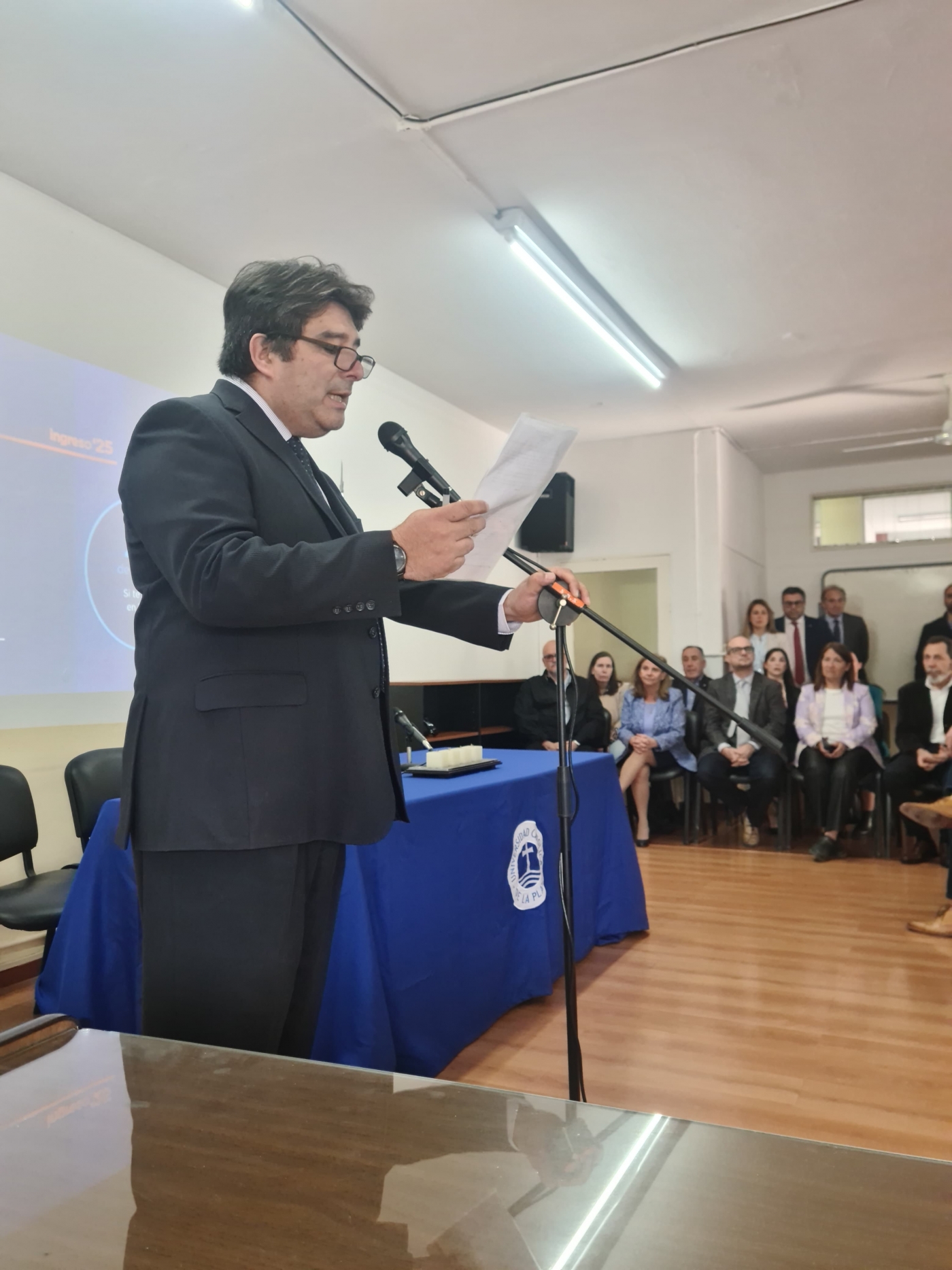 Concurrida Expo UCALP en Bernal para conocer las carreras 