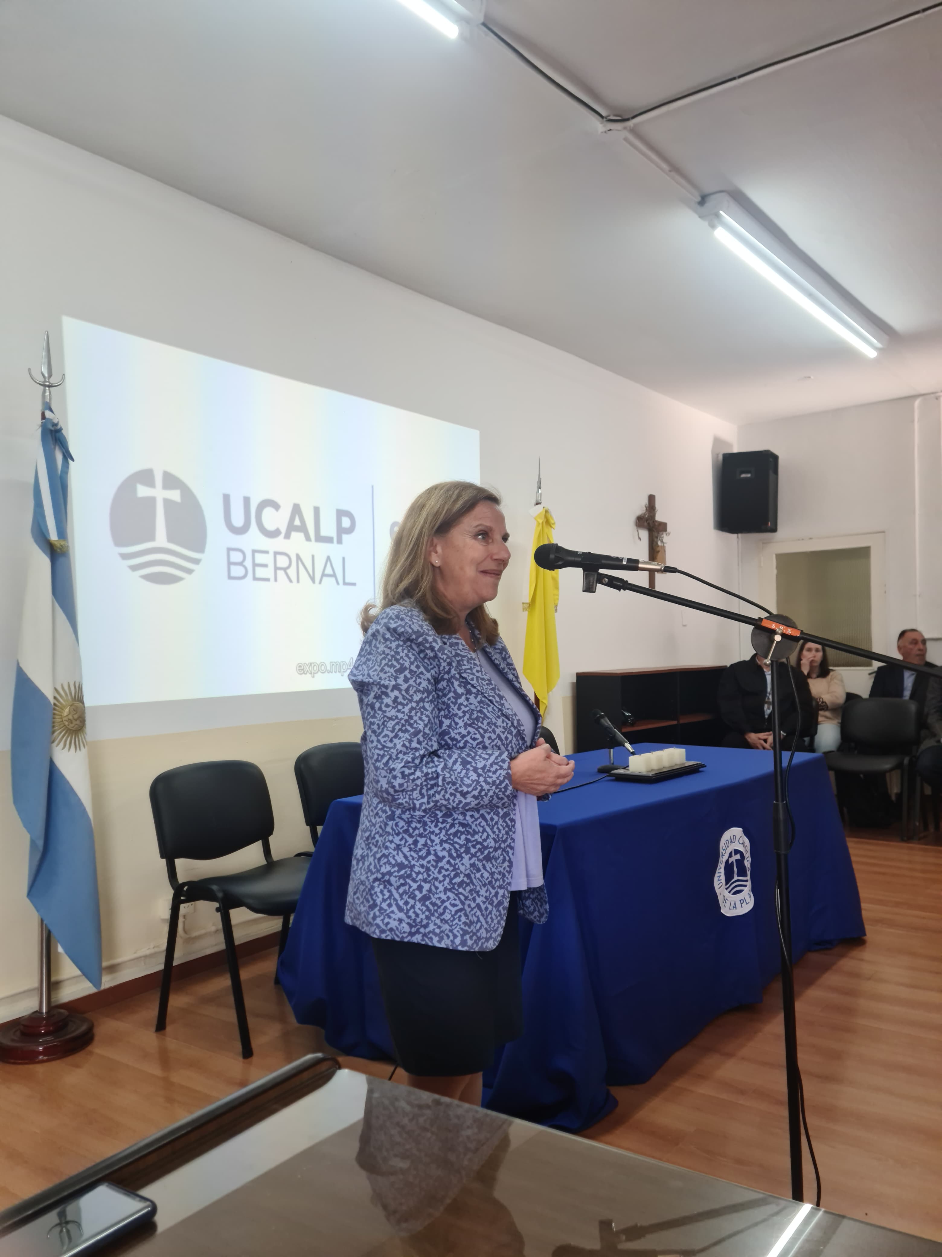 Concurrida Expo UCALP en Bernal para conocer las carreras (8)