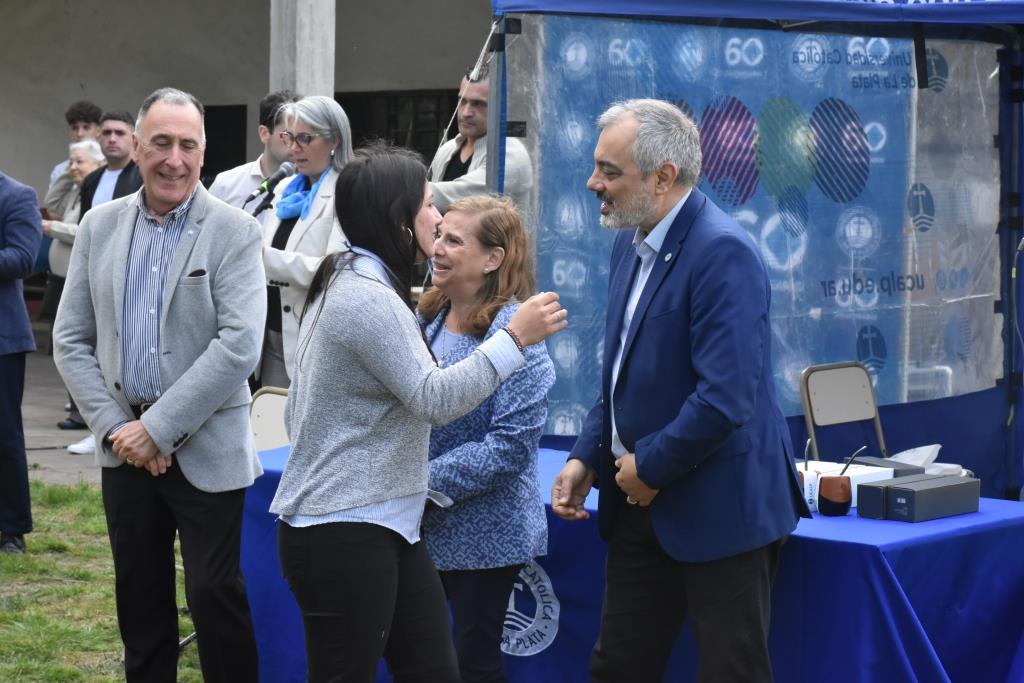 La UCALP reconoció y premió a sus alumnos destacados