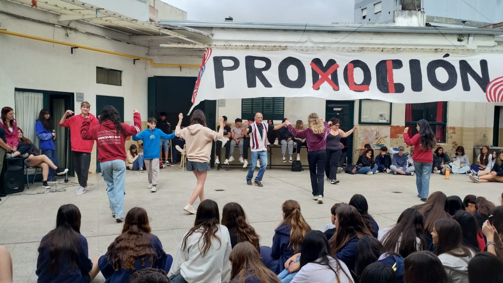 El legado de Luis R. Mac Kay y su huella en un colegio de la UCALP