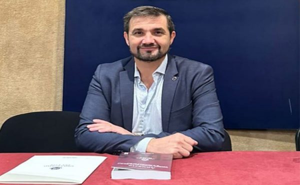 “Por ahora la IA es un buen soporte imitador”
