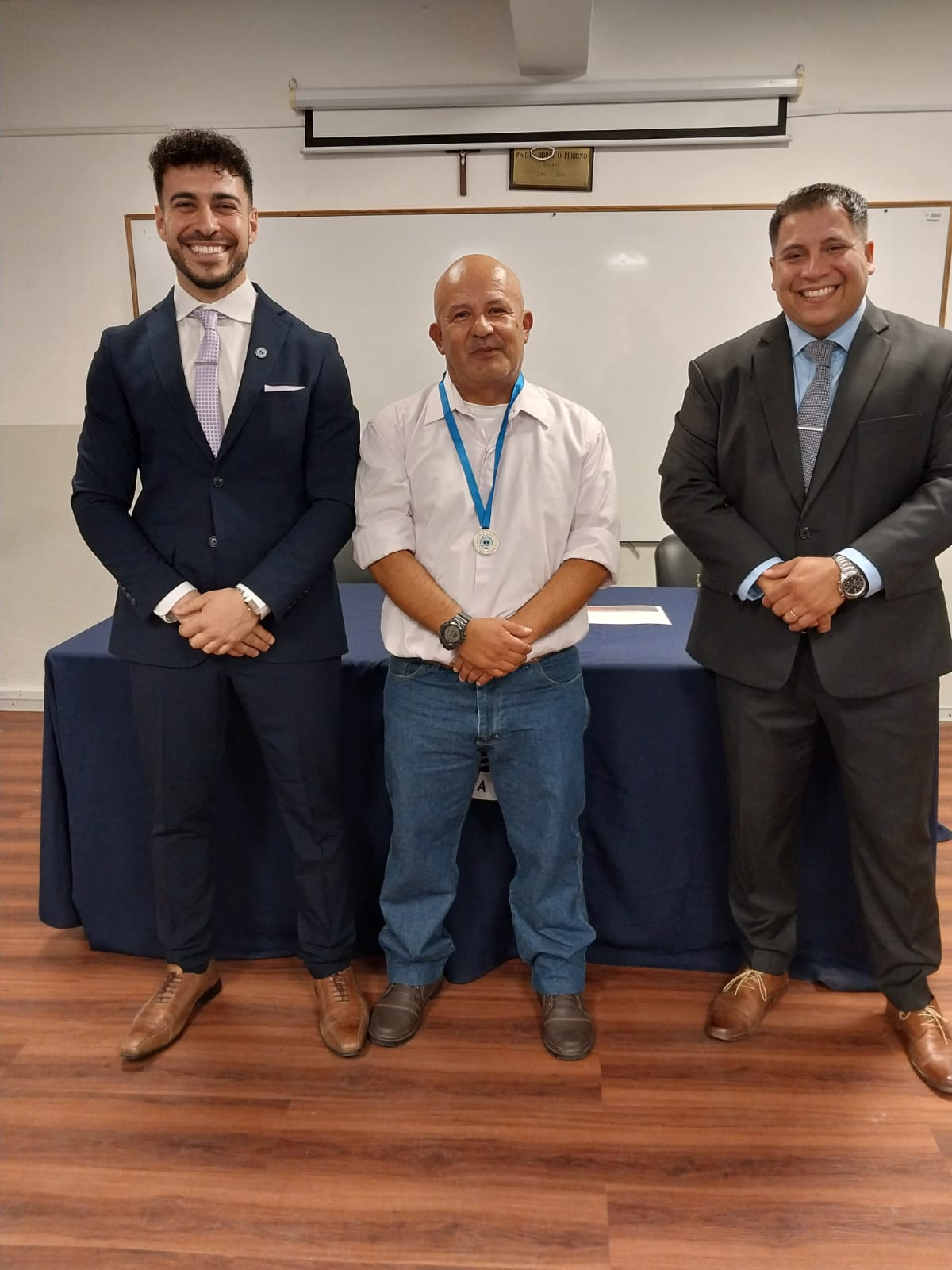 Entregan certificados de Diplomatura Internacional en Derecho y Seguridad