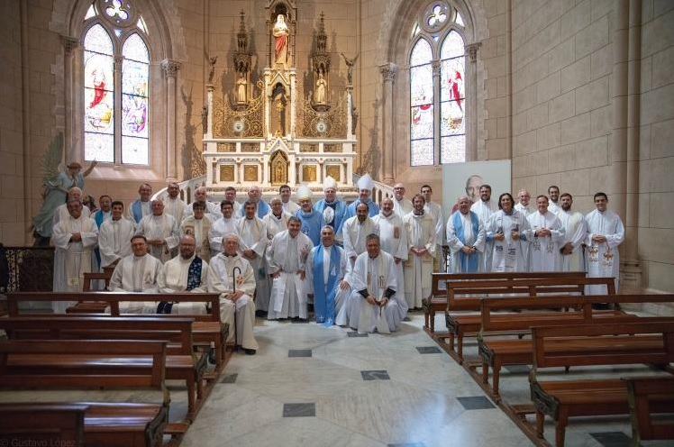 Peregrinación anual del clero platense a la basílica de Luján