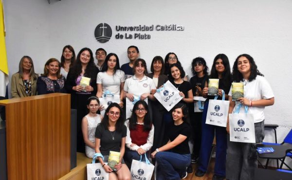Se entregaron los premios del Certamen de Relatos Breves de Editorial UCALP