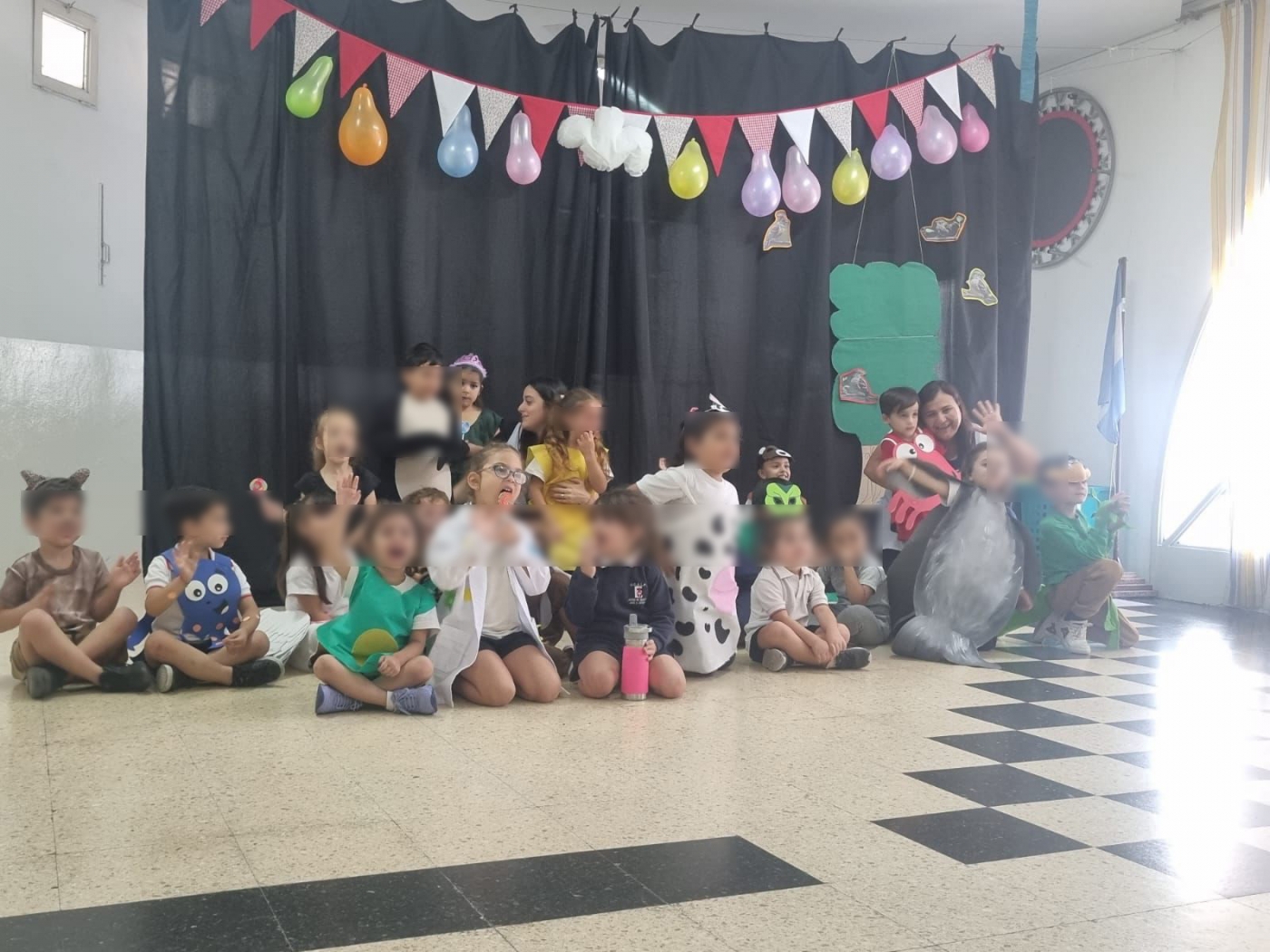 Alumnos del Jardín Estrada cerraron el proyecto literario con obras