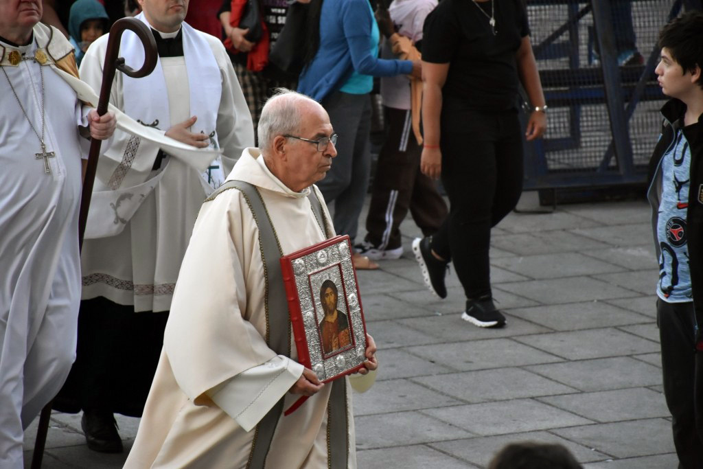 La asunción del nuevo Arzobispo en imágenes