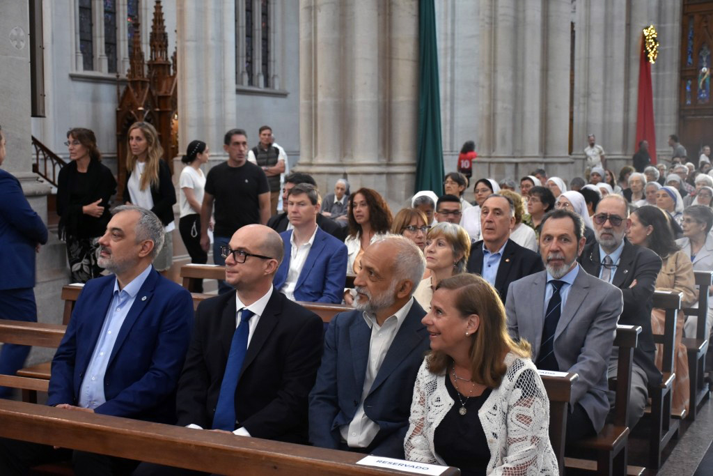 La asunción del nuevo Arzobispo en imágenes