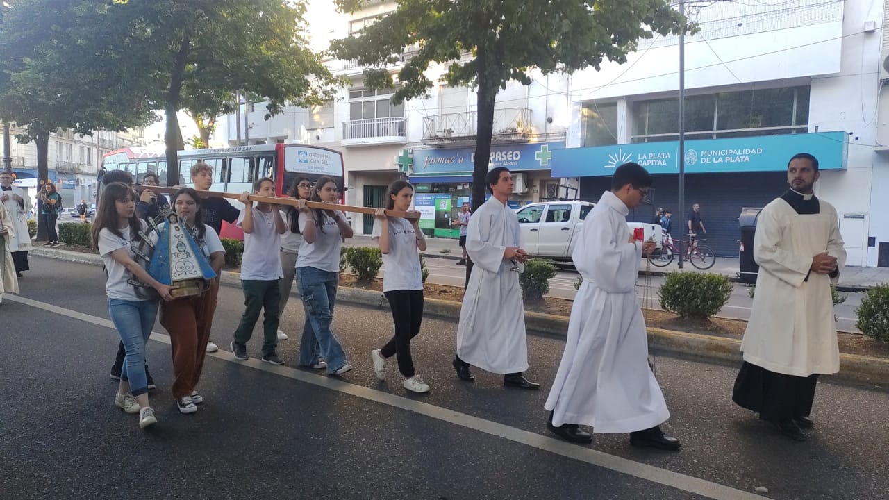 La asunción del nuevo Arzobispo en imágenes