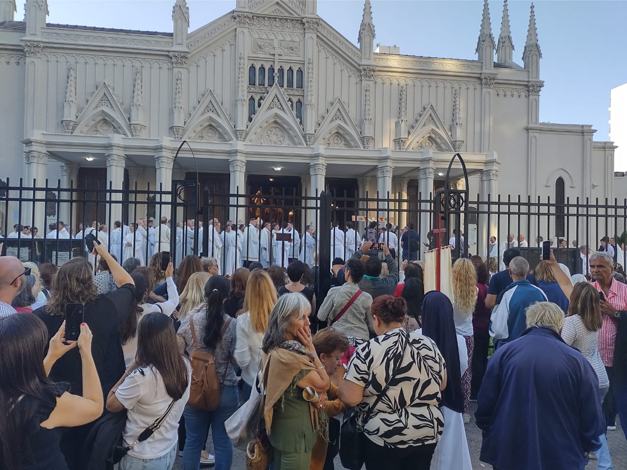 La asunción del nuevo Arzobispo en imágenes