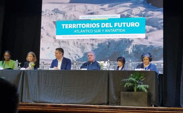 Medio ambiente: la UCALP, en el encuentro internacional del Atlántico Sur y la Antártida