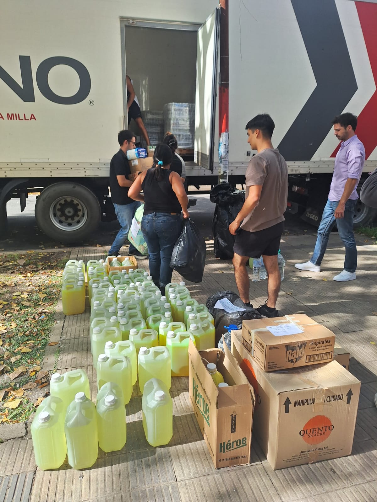 Un nuevo camión con donaciones partió desde la UCALP hacia Bahía Blanca